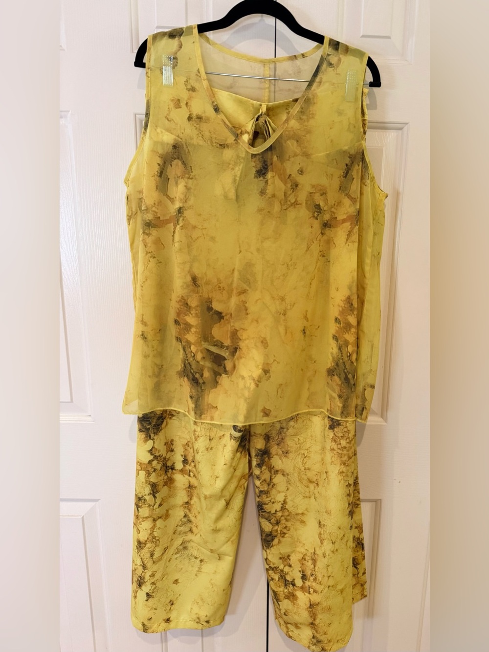 Yellow Marble Print Two-Piece Sleeveless Top & Pants Set